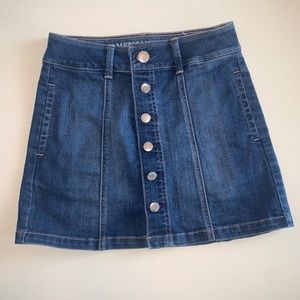 American Eagle Denim Skirt, Size 00
